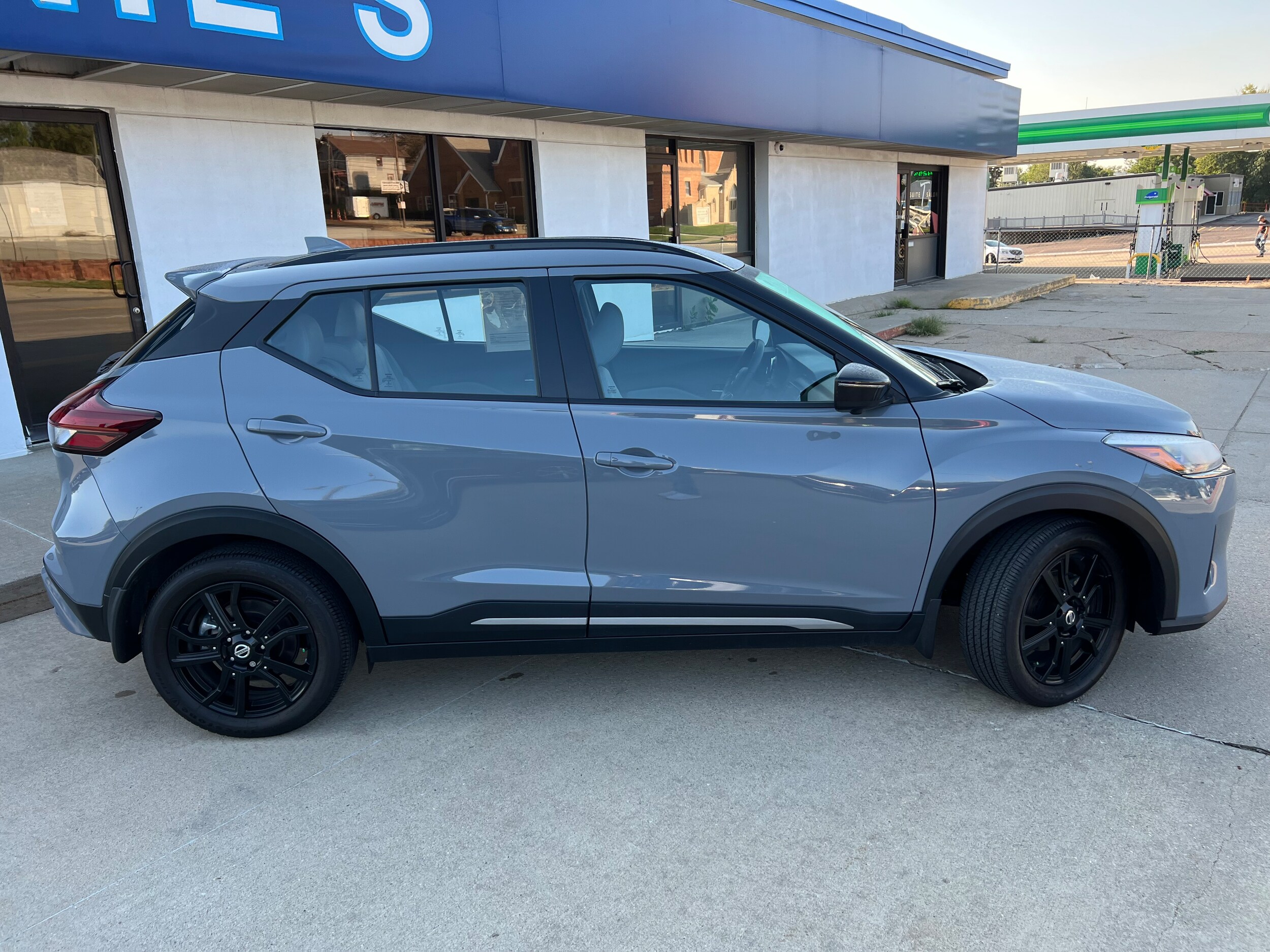 Used 2021 Nissan Kicks SR with VIN 3N1CP5DV4ML517230 for sale in Wayne, NE