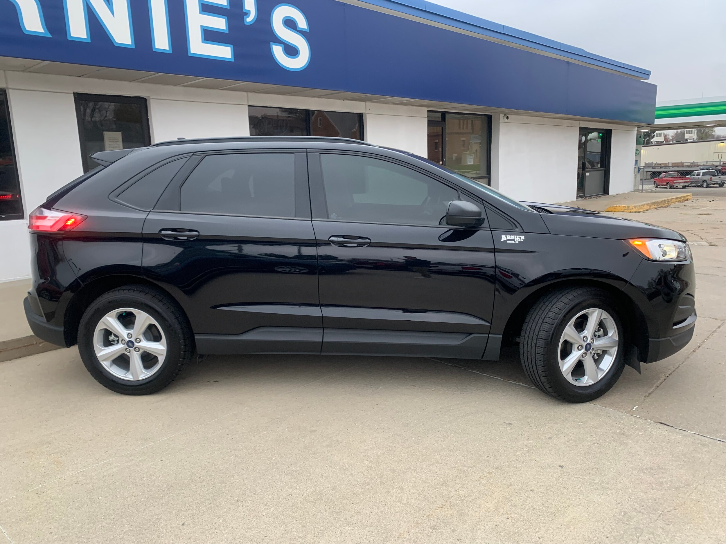 Used 2020 Ford Edge SE with VIN 2FMPK3G99LBB53859 for sale in Wayne, NE