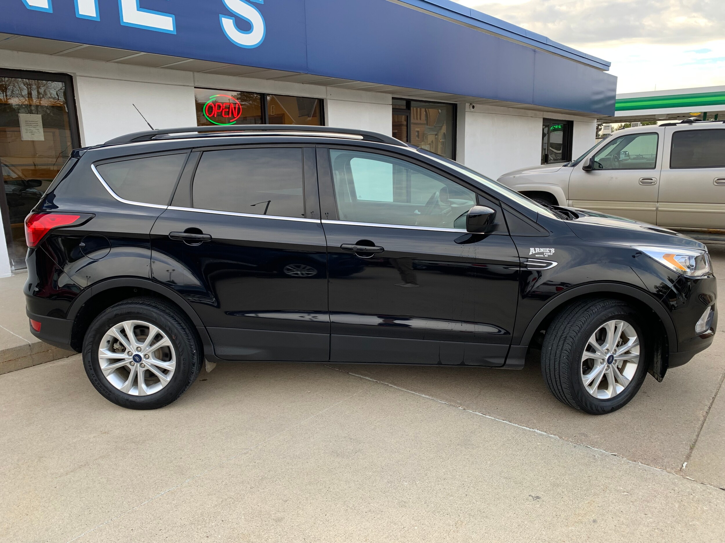 Used 2019 Ford Escape SEL with VIN 1FMCU9HD8KUB27163 for sale in Wayne, NE