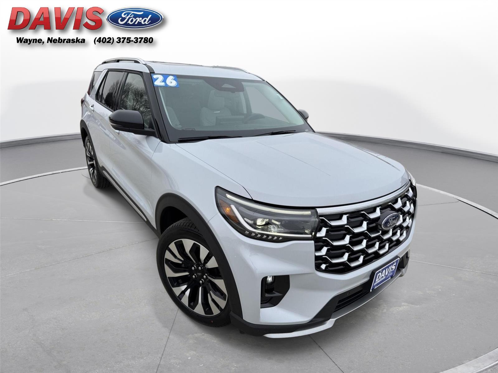 2026 Ford Explorer Platinum's photo