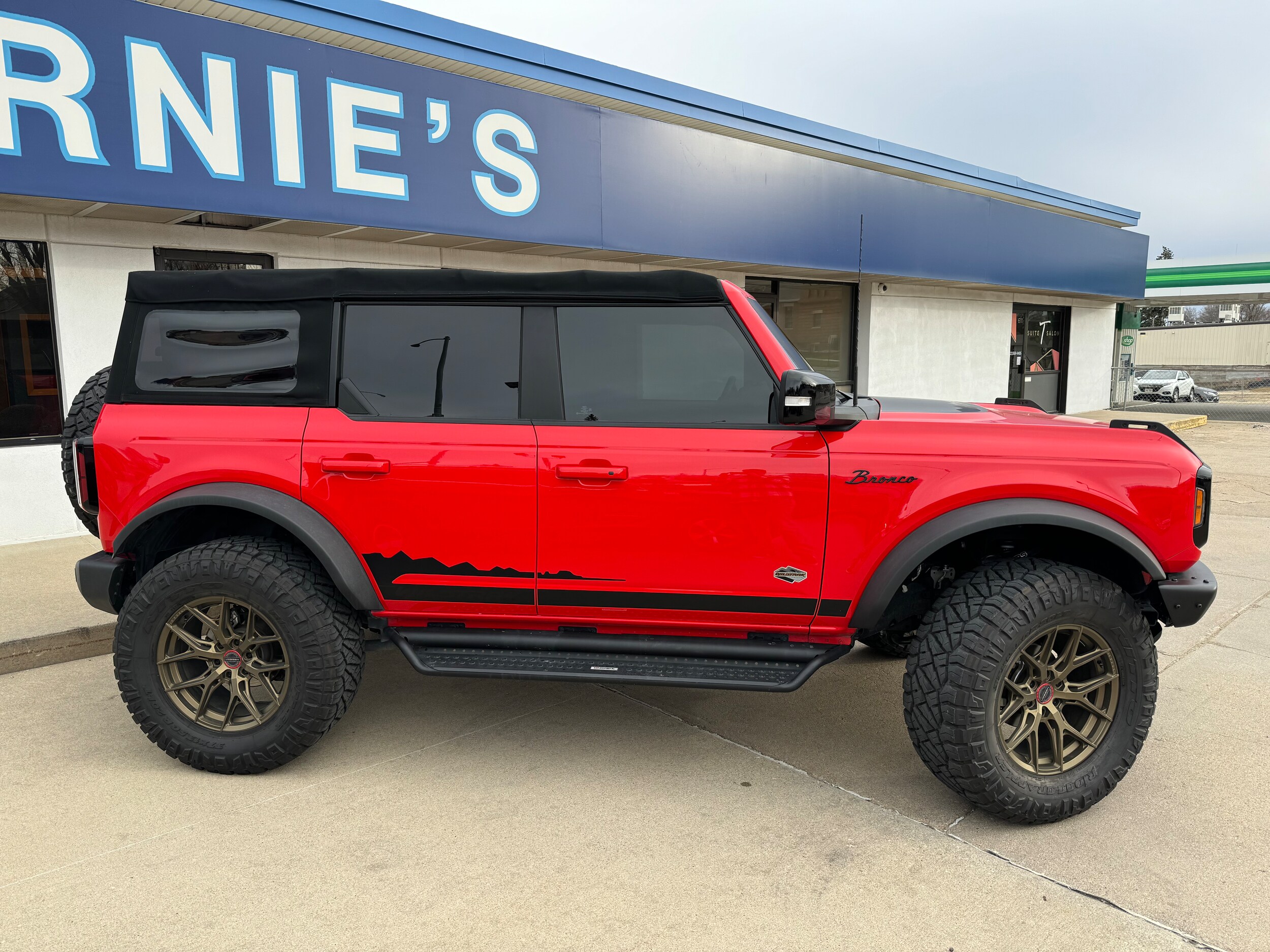 Used 2021 Ford Bronco 4-Door Wildtrak with VIN 1FMEE5DP9MLA62489 for sale in Wayne, NE