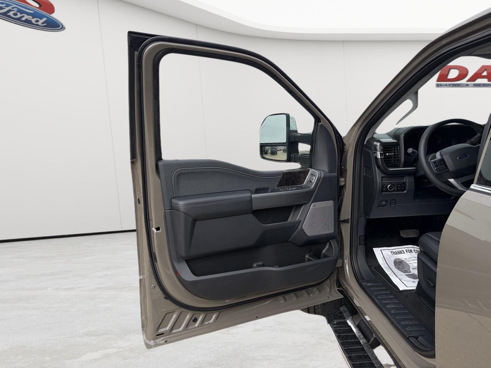 2026 Ford F-350 Super Duty Lariat - Photo 9