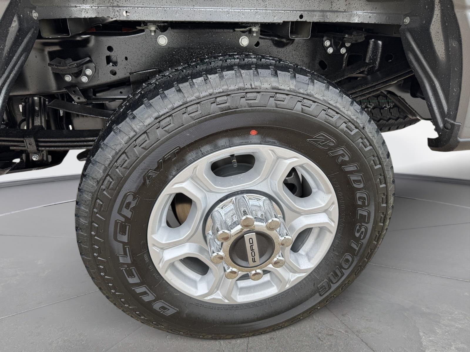 2026 Ford F-250 Super Duty XLT - Photo 12