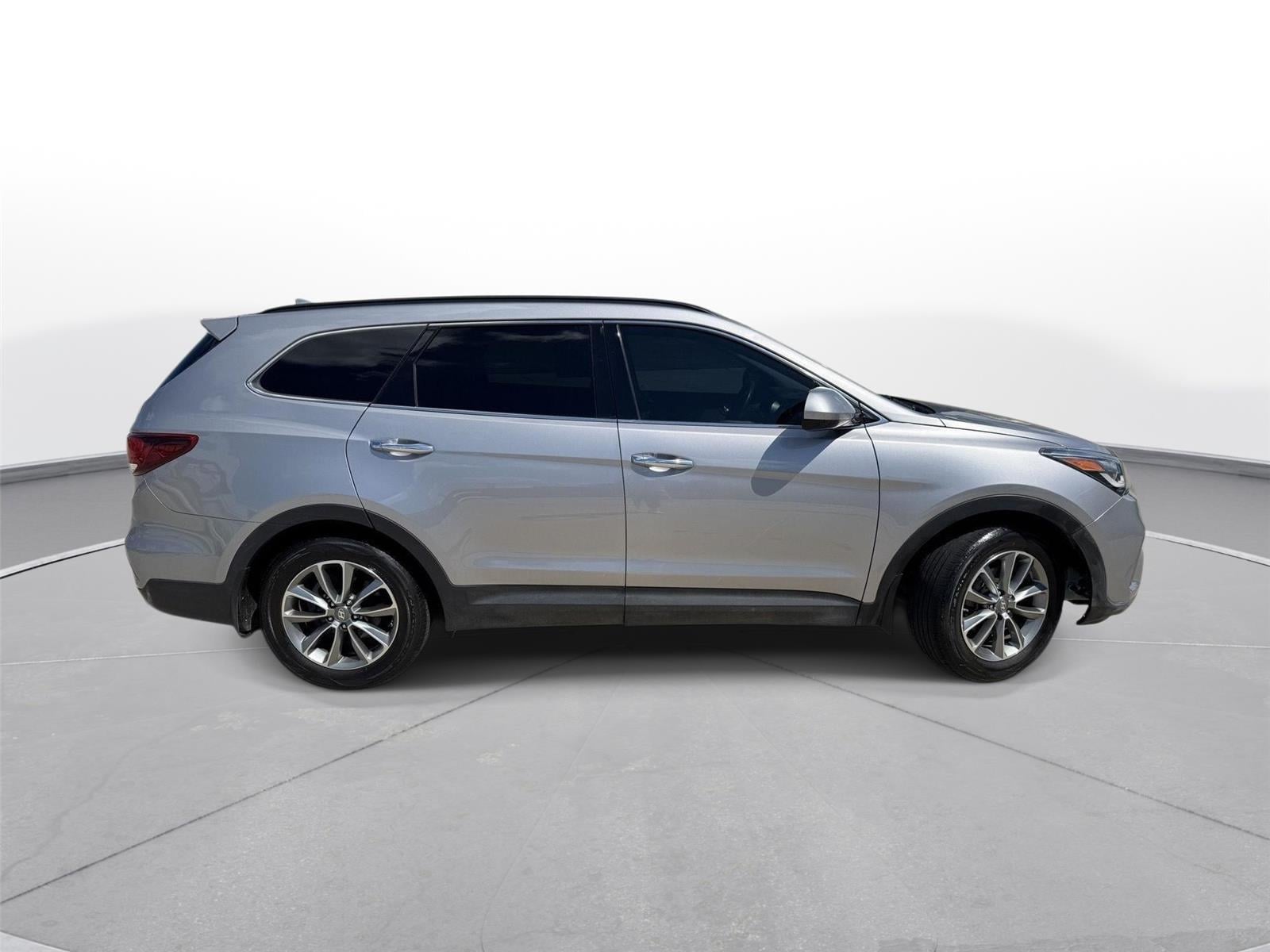 Used 2017 Hyundai Santa Fe SE with VIN KM8SMDHF6HU251618 for sale in Wayne, NE