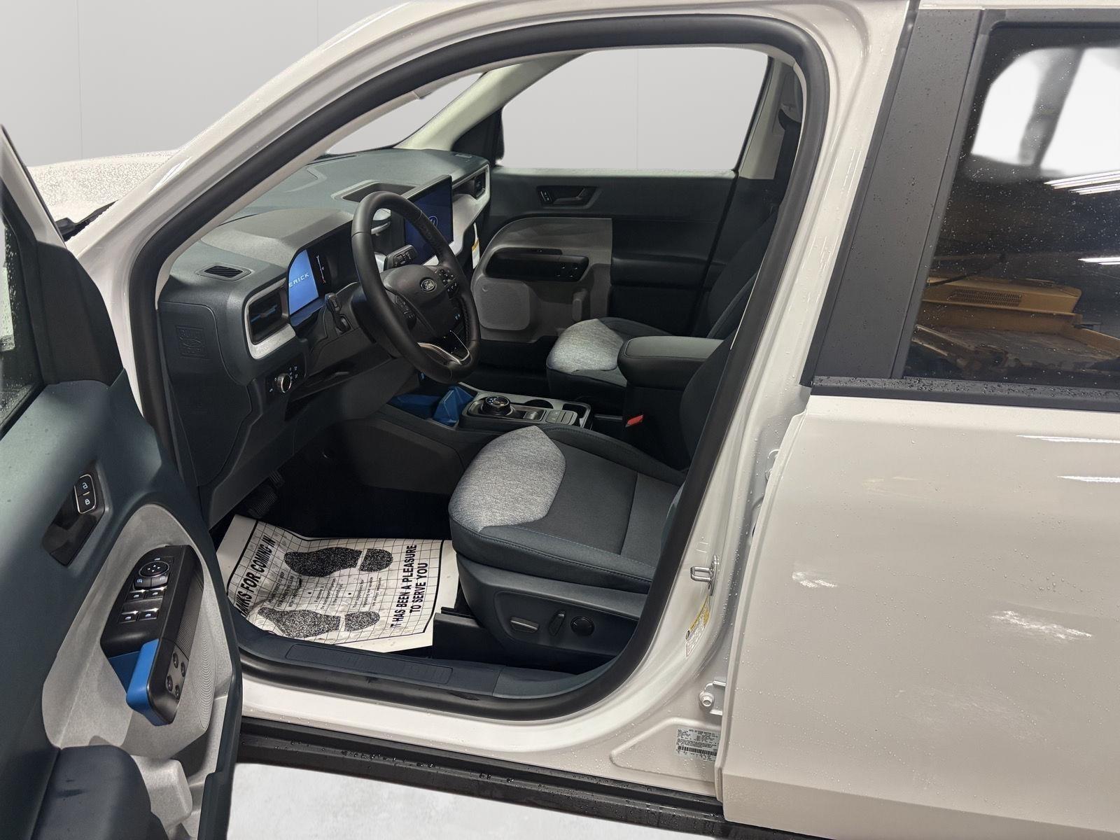 2026 Ford Maverick XLT - Photo 8