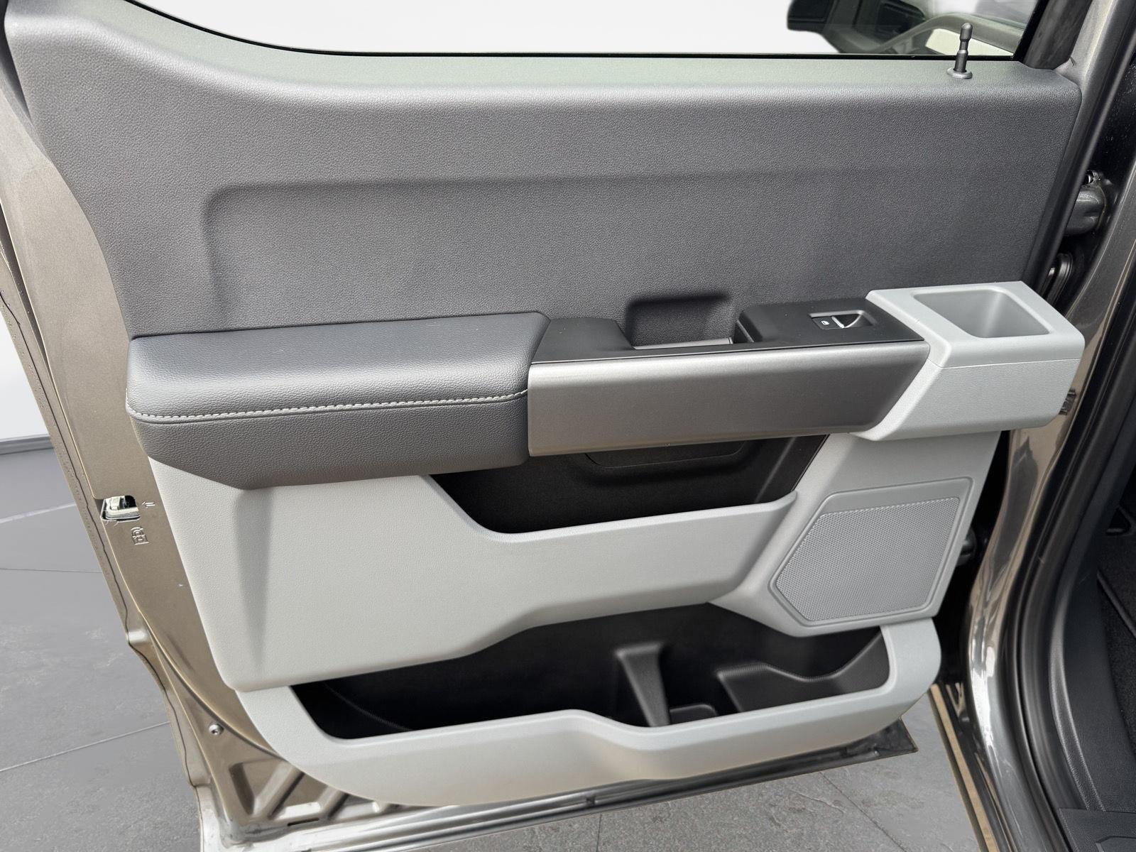 2026 Ford F-250 Super Duty XLT - Photo 34