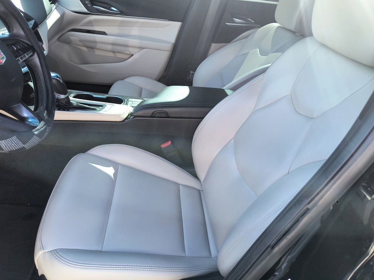 2022 Cadillac CT4 Luxury photo 3