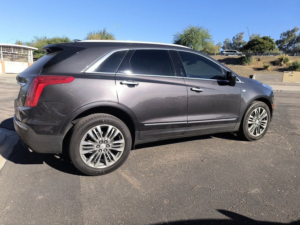 Used 2017 CADILLAC XT5 Premium Luxury FWD SUV