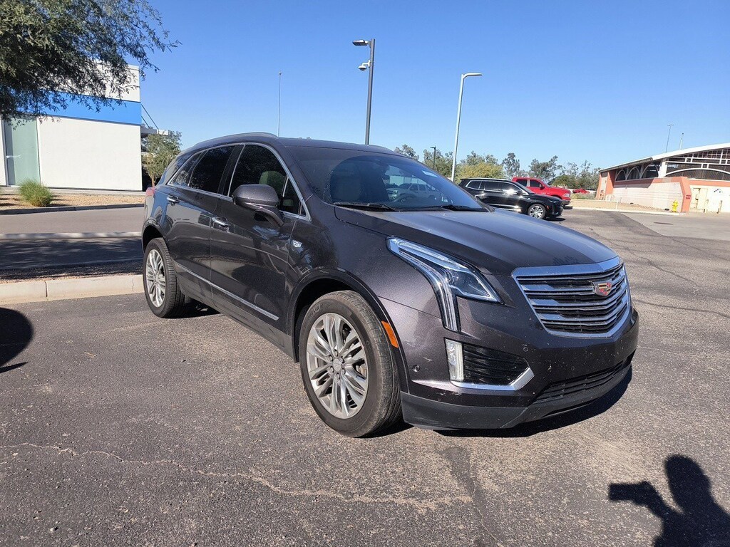 Used 2017 CADILLAC XT5 Premium Luxury FWD SUV