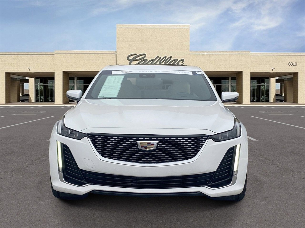 2022 Cadillac CT5 Luxury photo 2