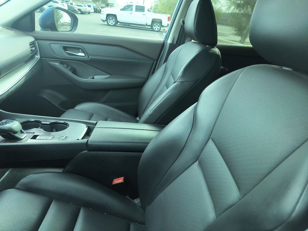 Used 2023 Nissan Rogue SV FWD SUV