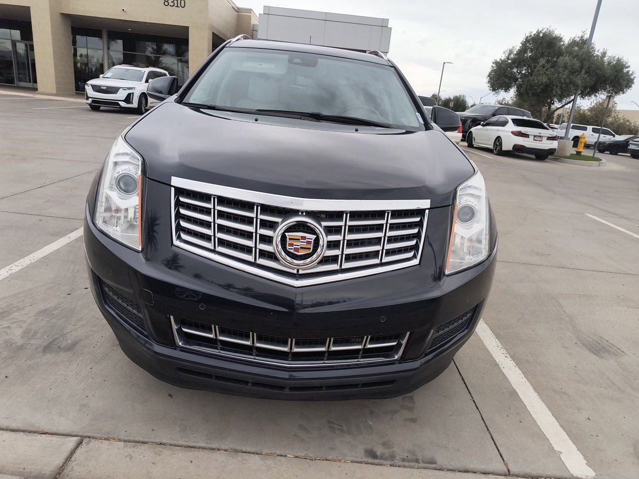 Used 2015 Cadillac SRX Luxury Collection with VIN 3GYFNBE39FS556278 for sale in Glendale, AZ