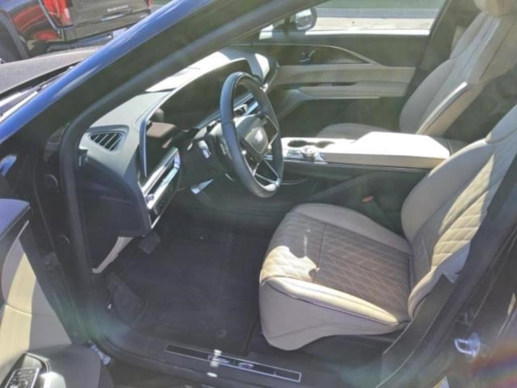 Certified 2024 CADILLAC Lyriq Luxury 3 SUV