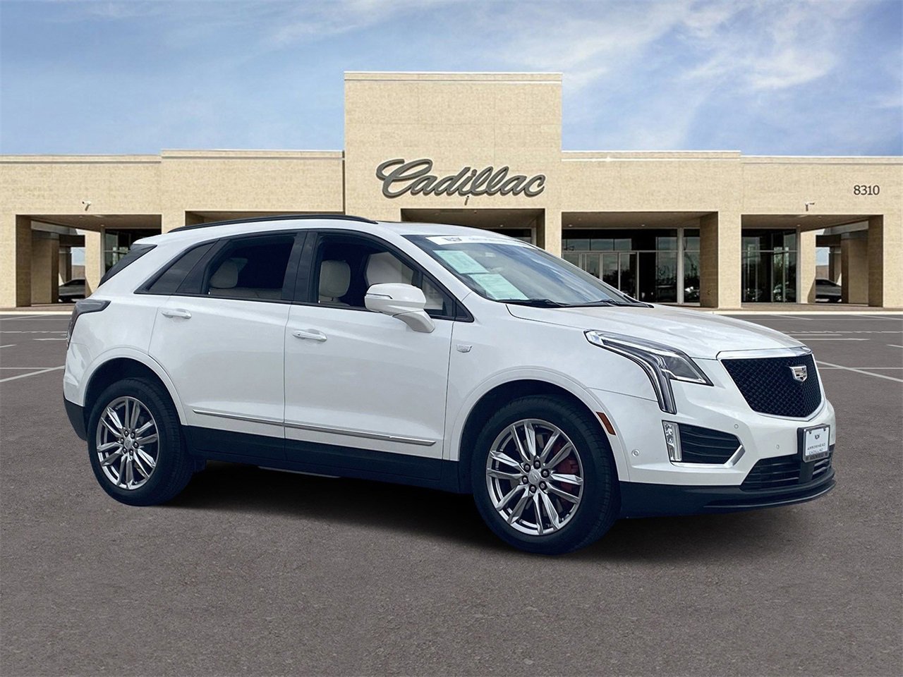 2022 Cadillac XT5 Sport photo 3