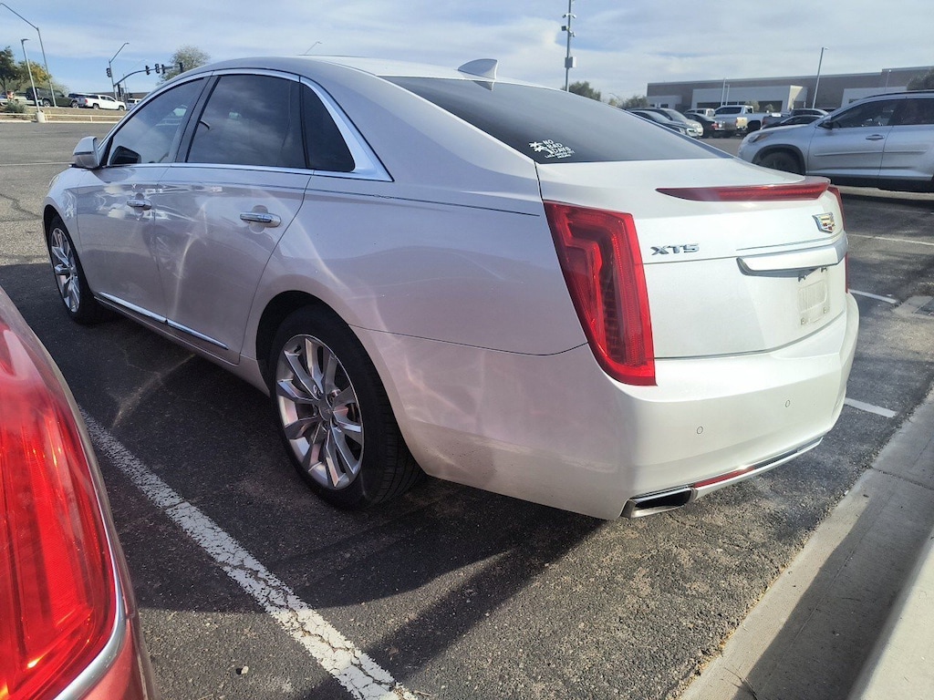 Used 2016 CADILLAC XTS Luxury Collection Car
