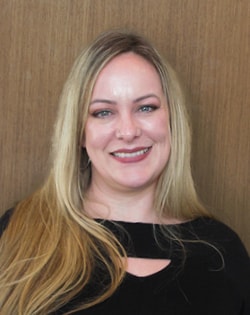 Staff member LUCY FAGUNDES from ID_036f52de1eef