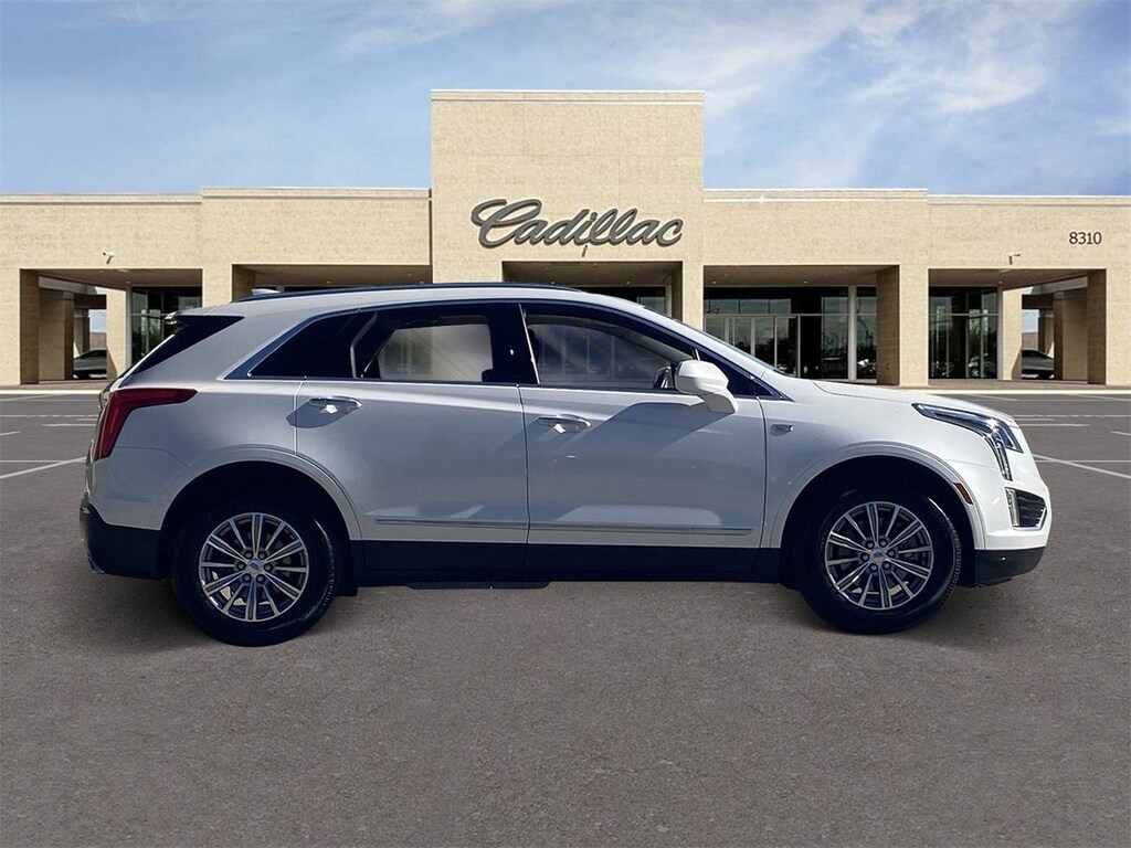 Used 2017 CADILLAC XT5 Luxury FWD SUV
