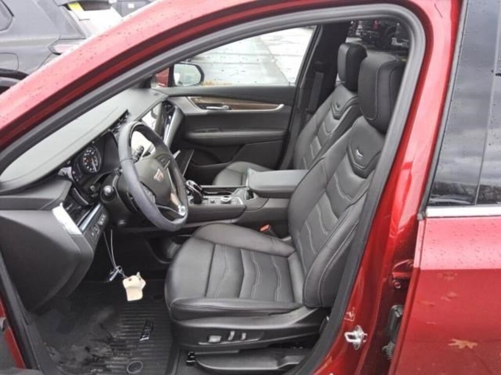 Certified 2025 CADILLAC XT6 Premium Luxury SUV