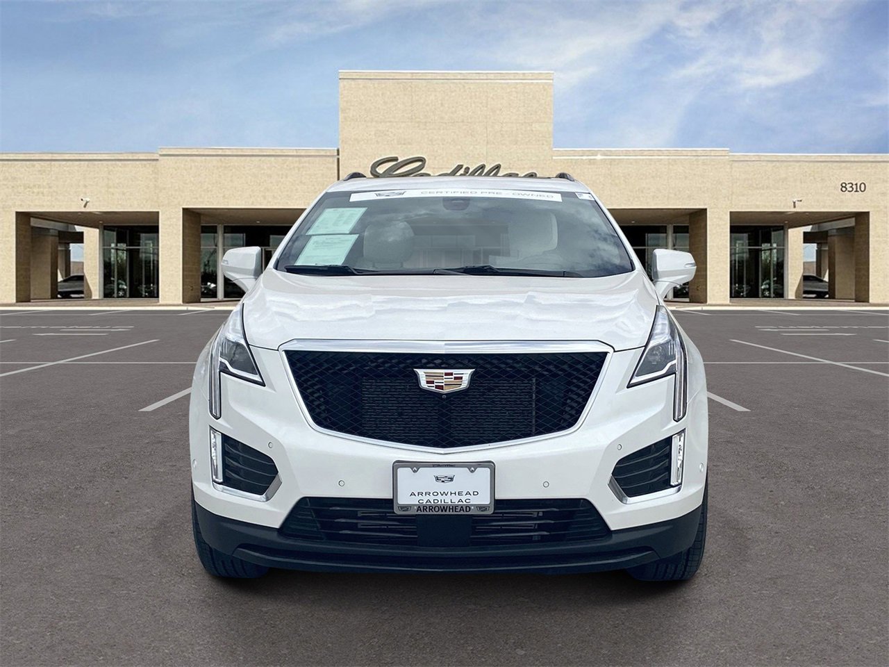 2022 Cadillac XT5 Sport photo 2