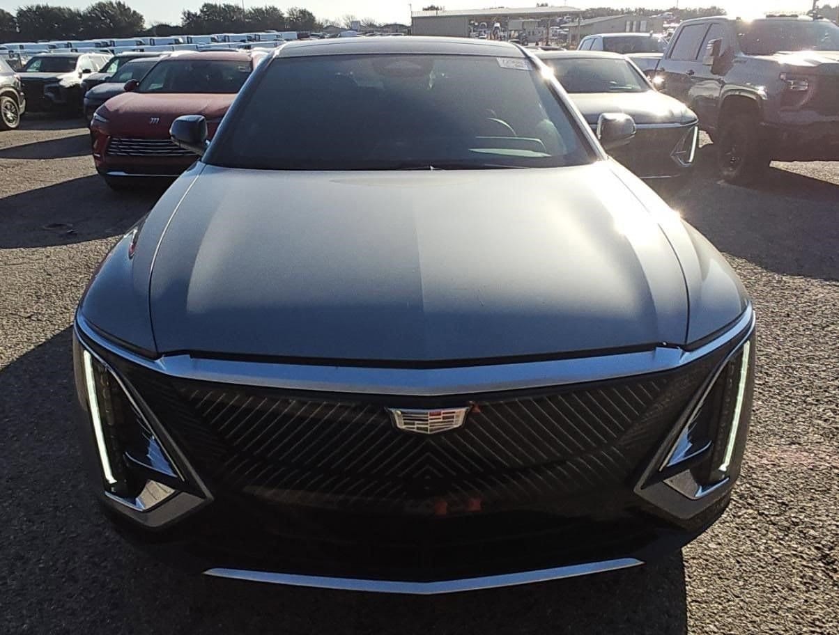 Certified 2025 Cadillac LYRIQ Luxury 3 with VIN 1GYKPTRL6SZ304607 for sale in Glendale, AZ