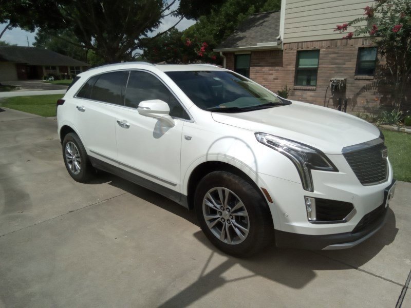 2022 Cadillac XT5 Premium Luxury photo 2