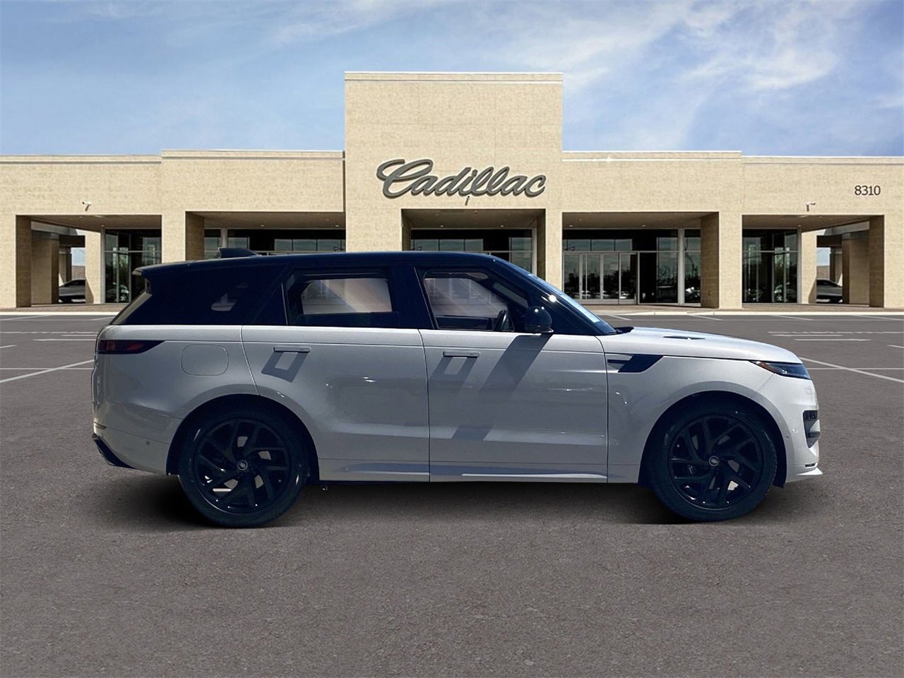 2023 Land Rover Range Rover Sport SE photo 4