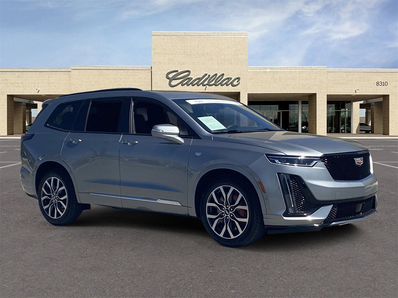 2025 Cadillac XT6 Sport photo 3