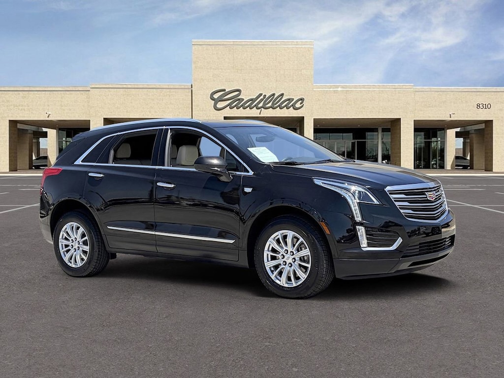 Used 2017 CADILLAC XT5 FWD SUV