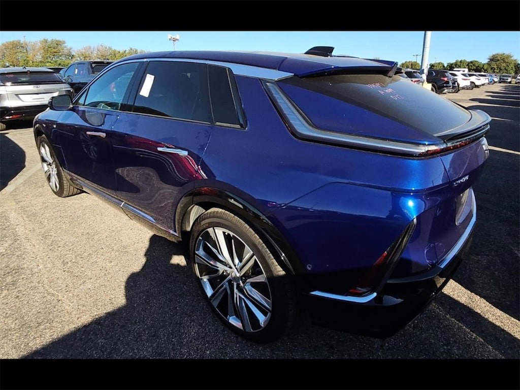 Certified 2024 CADILLAC Lyriq Luxury 3 SUV