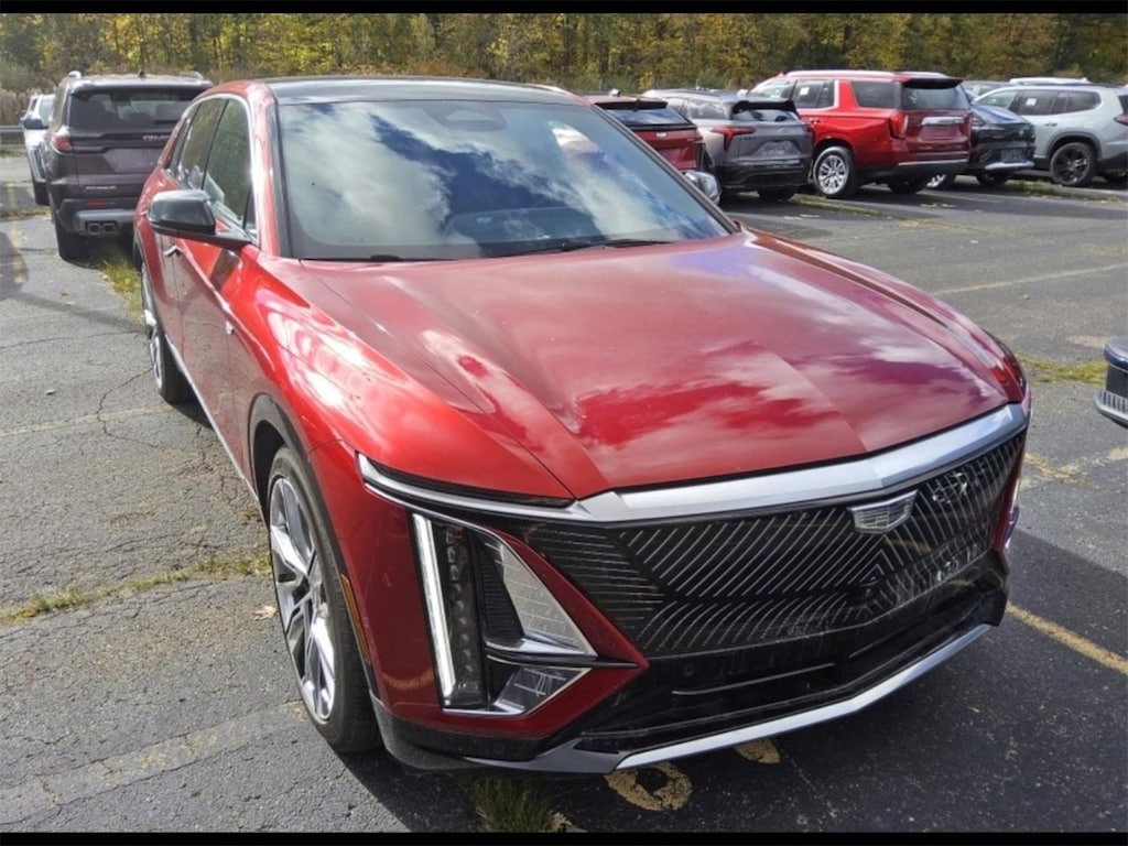 Certified 2024 CADILLAC Lyriq Luxury 3 SUV