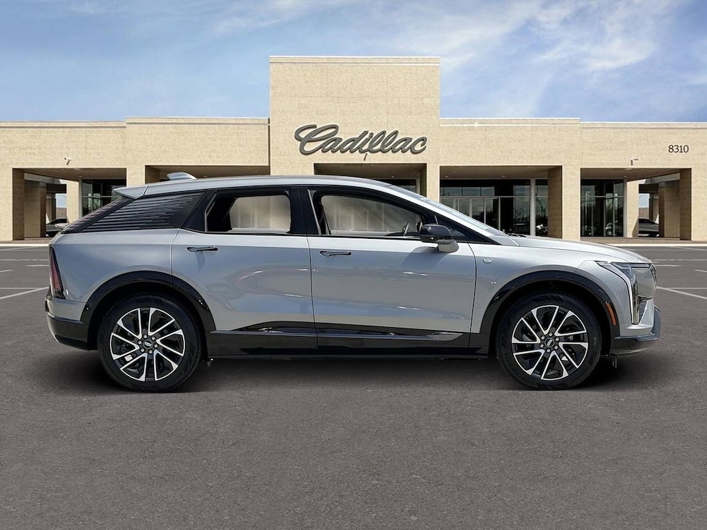 Used 2025 CADILLAC OPTIQ Sport 2 SUV