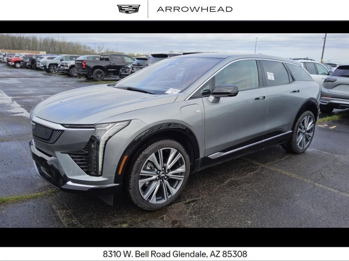 2025 Cadillac Optiq Luxury 2 AWD's photo