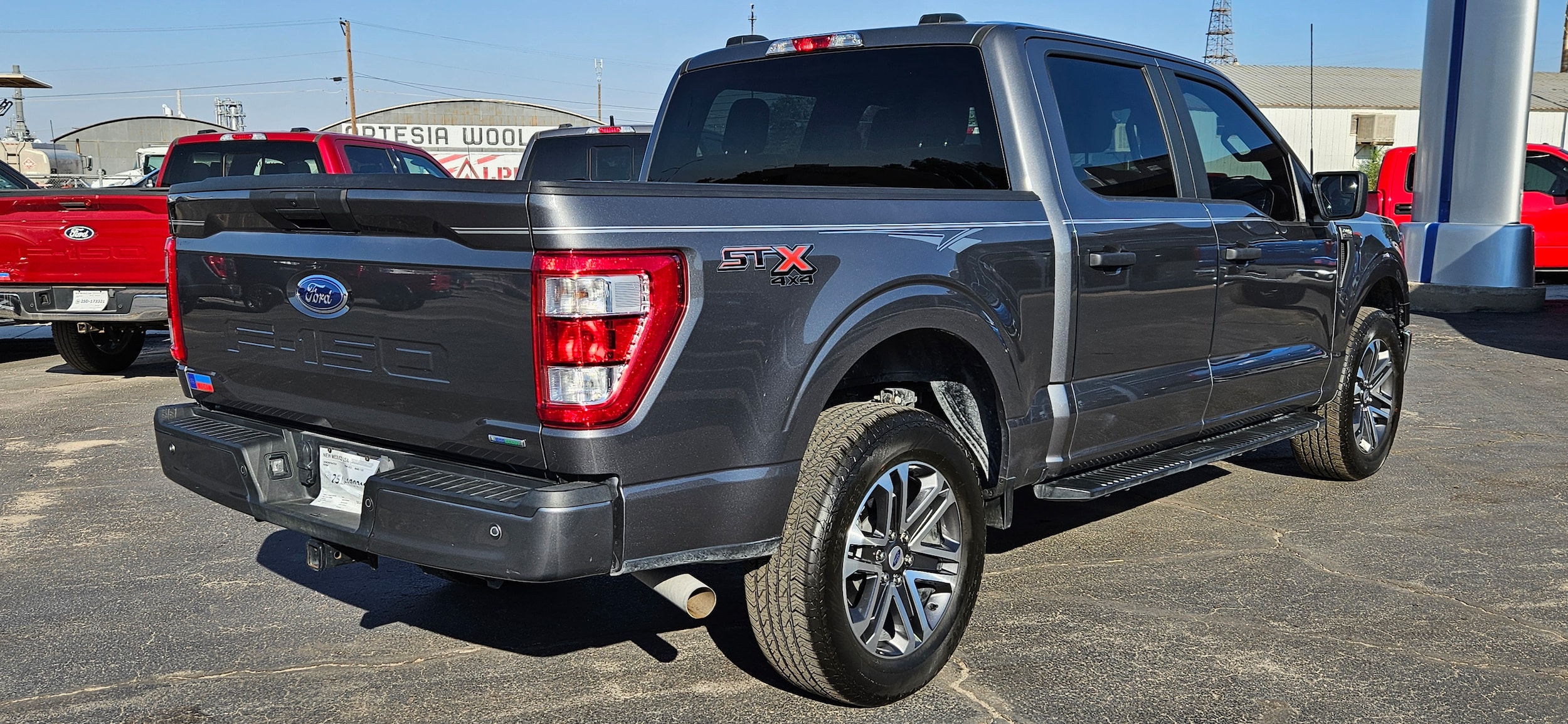 2023 Ford F-150 XL - Photo 4