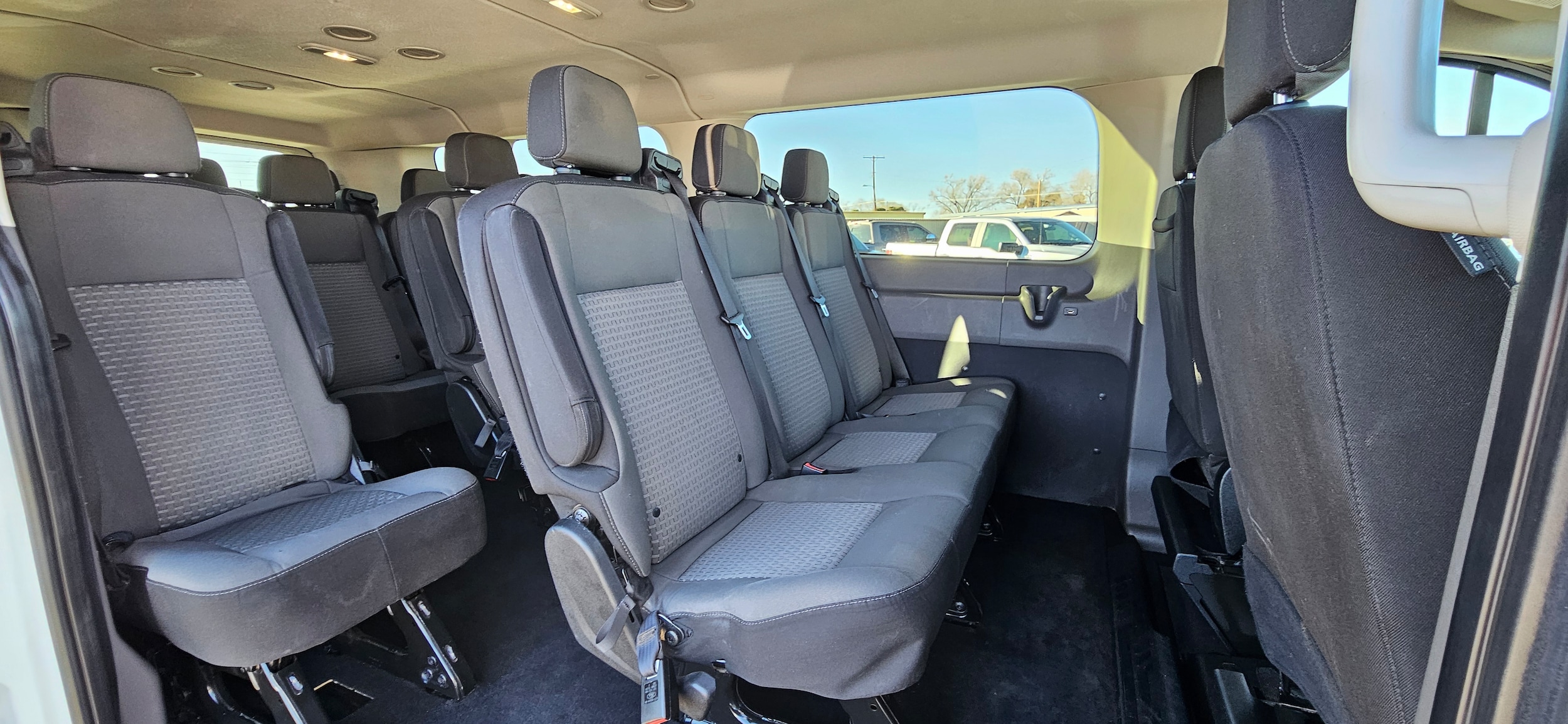 2021 Ford Transit Passenger Van XLT - Photo 8