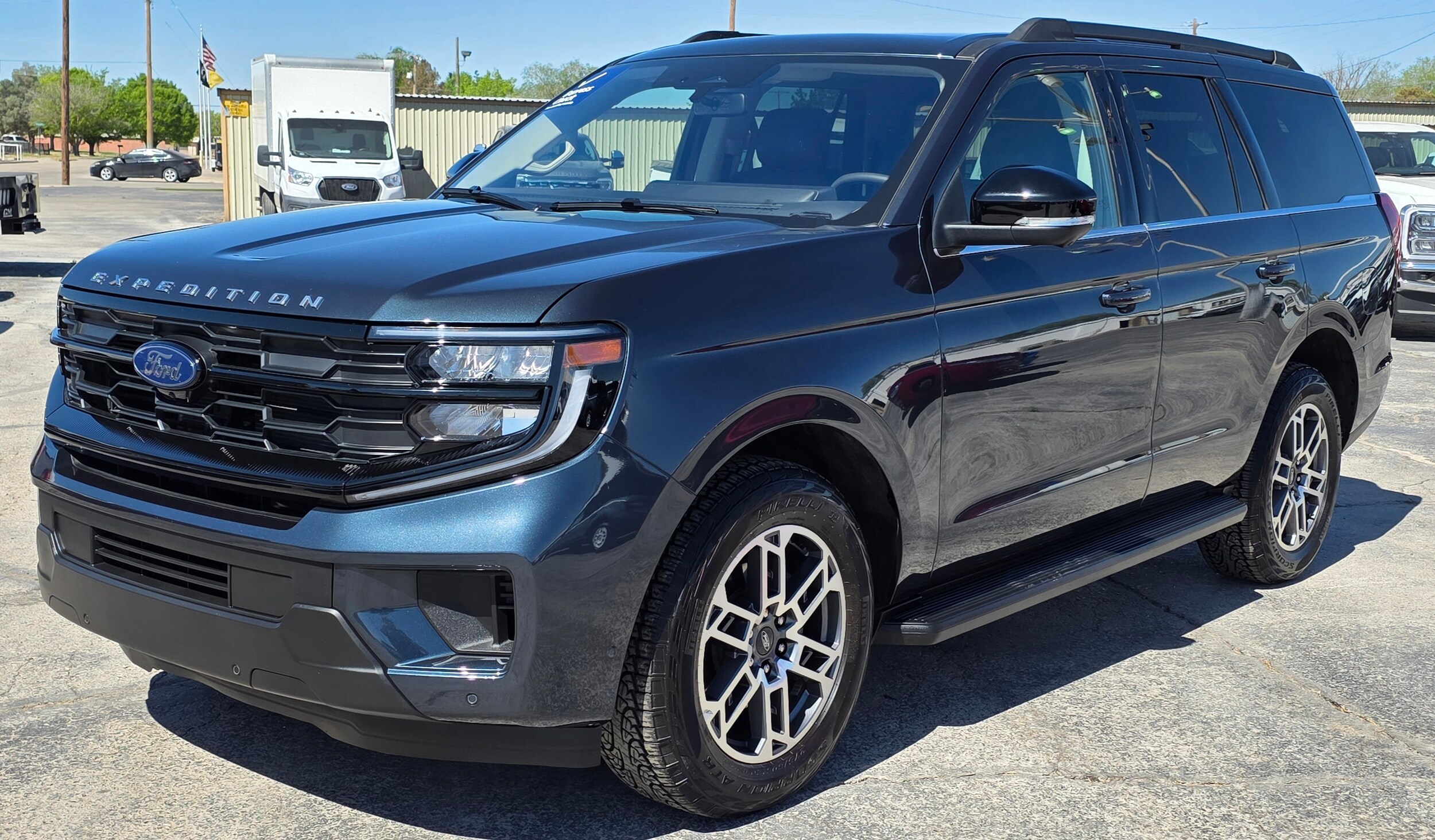 2025 Ford Expedition Active 4x4's photo