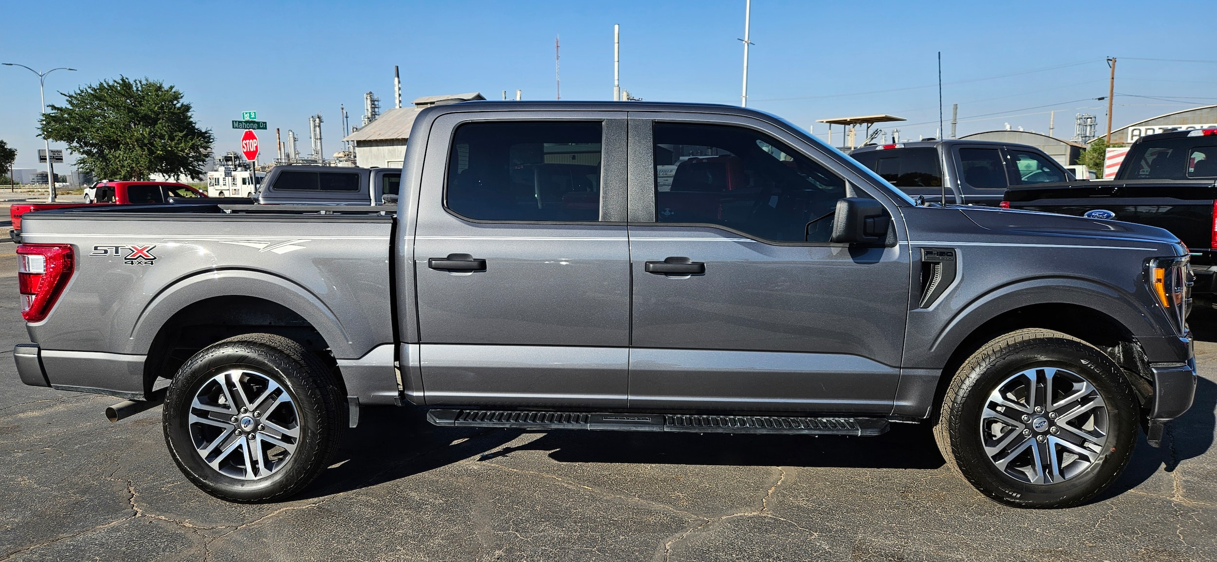 2023 Ford F-150 XL - Photo 5