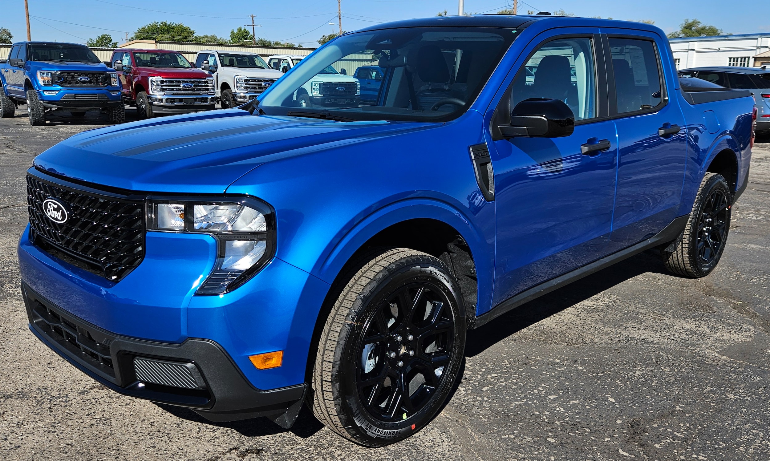 2025 Ford Maverick XLT's photo