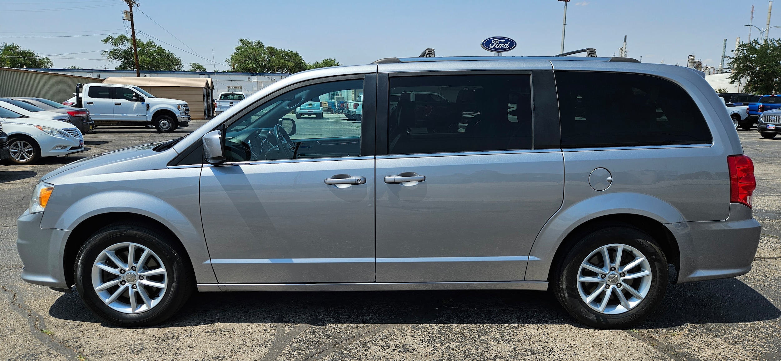 Used 2020 Dodge Grand Caravan SXT with VIN 2C4RDGCG8LR200986 for sale in Artesia, NM