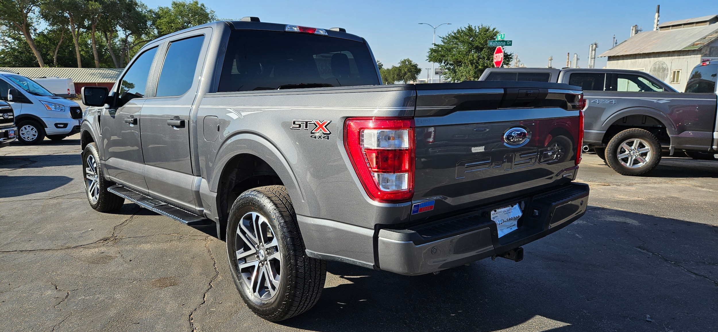 2023 Ford F-150 XL - Photo 3