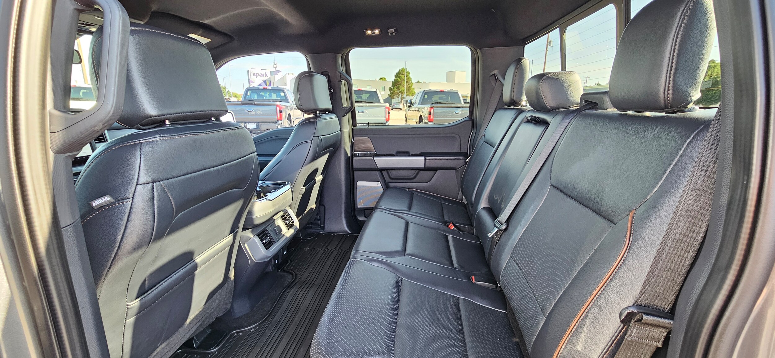 2024 Ford F-150 Lariat - Photo 9