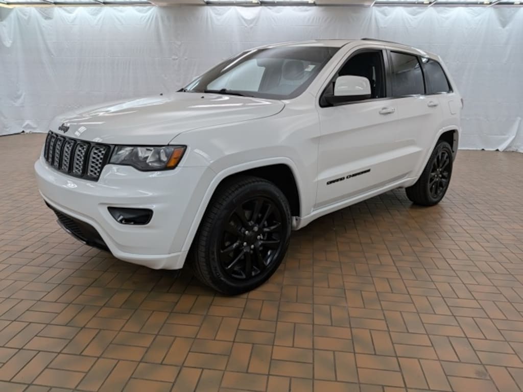 Certified 2018 Jeep Grand Cherokee Laredo SUV
