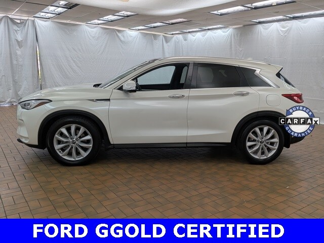 2019 Infiniti QX50 Essential photo 4