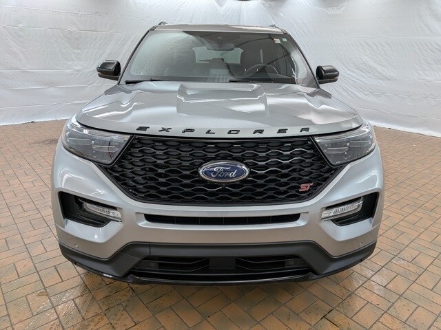 2020 Ford Explorer ST photo 2