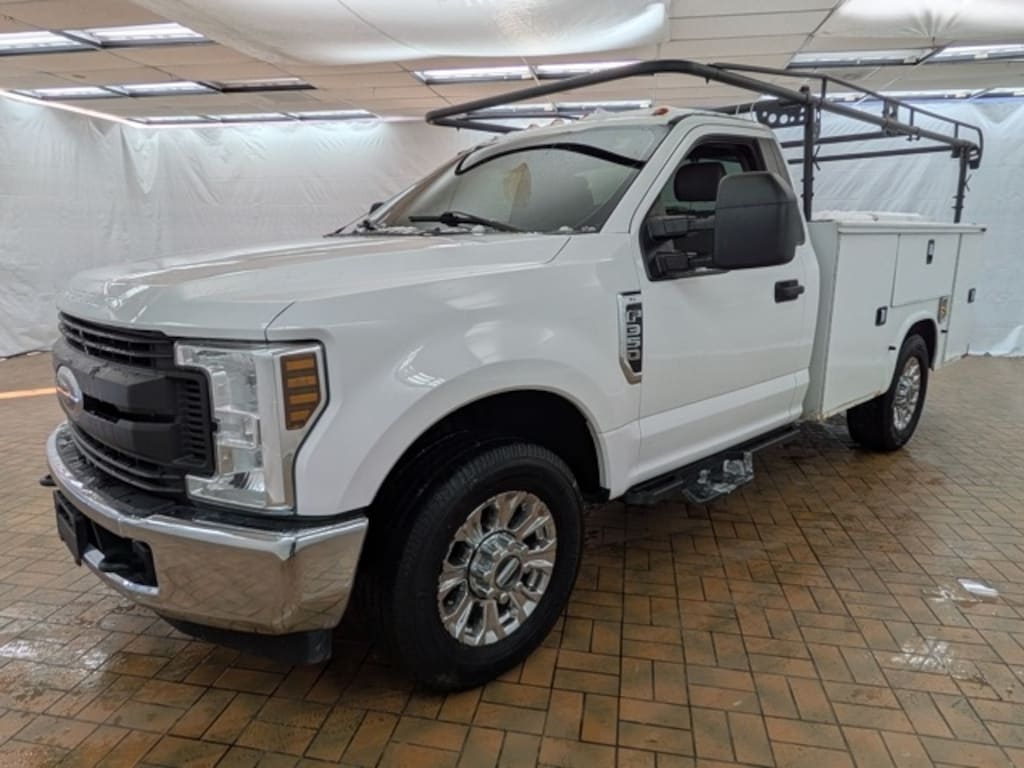 Used 2018 Ford F-350 Chassis Cab XL Chassis Truck