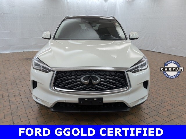 2019 Infiniti QX50 Essential photo 2
