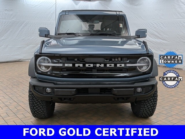 2024 Ford Bronco Outer Banks photo 2