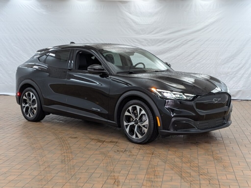 Used 2024 Ford Mustang Mach-E Select SUV