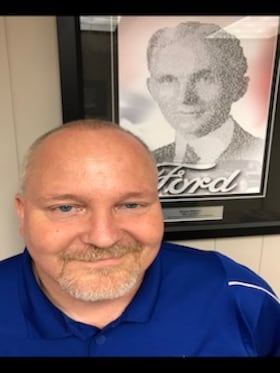 Staff member Mike Myers from ID_0685bffa04f7