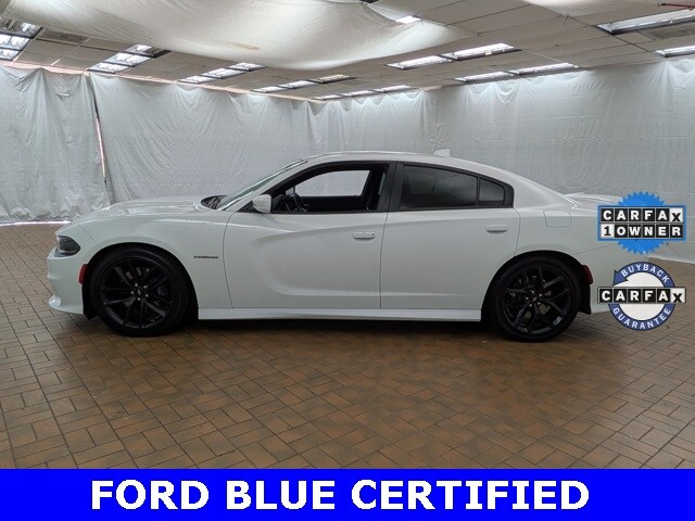2022 Dodge Charger R/T photo 4