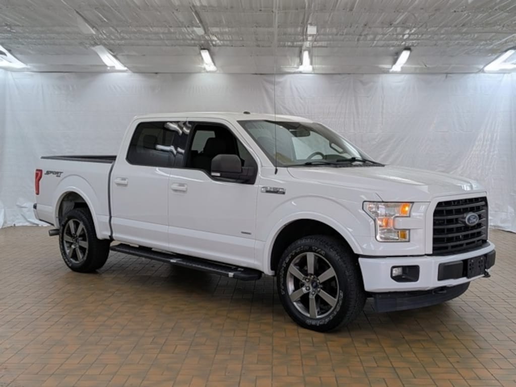 Certified 2017 Ford F-150 XLT CREW CAB TRUCK